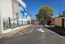 Ruas no entorno do Colégio Adventista passam a ter sentido único em Varginha Ruas no entorno do Colégio Adventista, em Varginha, passam a ter sentido único.