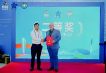 Professor da UNIFAL-MG de Varginha conquista medalha de prata em competição internacional na China Professor Hélio Lemes Costa da UNIFAL-MG de Varginha premiado na China