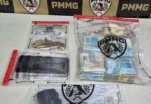 Homem é preso com revólver e quase R$ 50 mil em dinheiro em Varginha Revólver calibre .38, munições e dinheiro apreendidos pela Polícia Militar em Varginha
